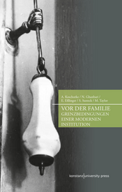 Buchcover: Vor der Familie